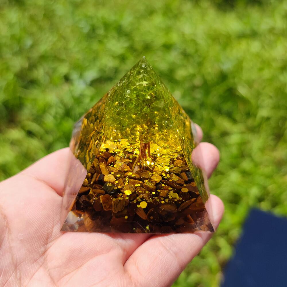 Pyramide Orgonite 60mm fait à la main Arbre de Vie
