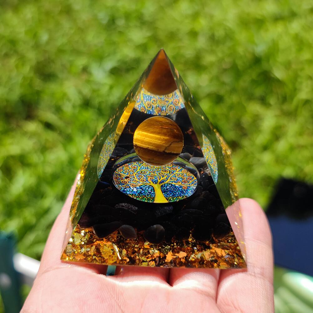 Pyramide Orgonite 60mm