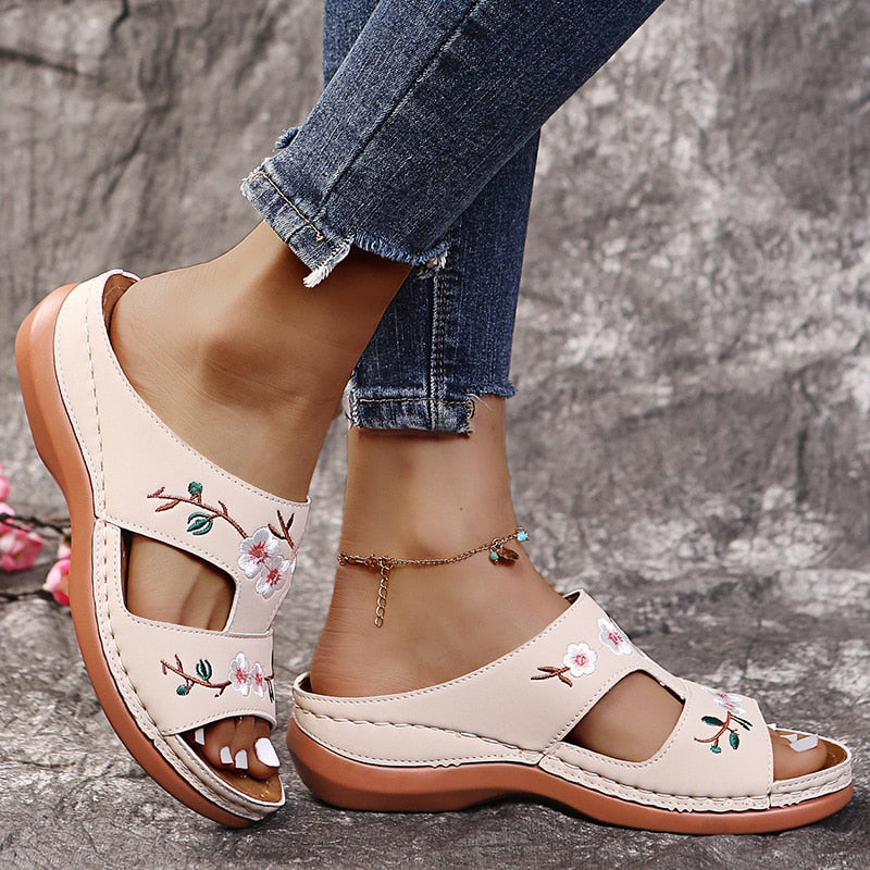 Sandales Fleurs Cuir