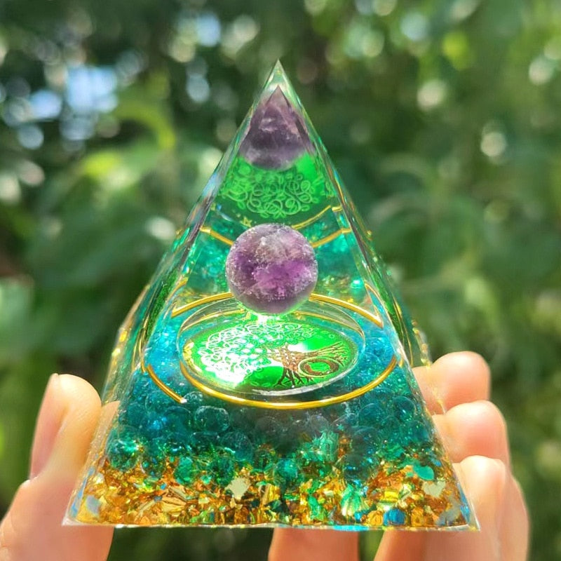 Pyramide Orgonite Crystale Pierre Naturelle