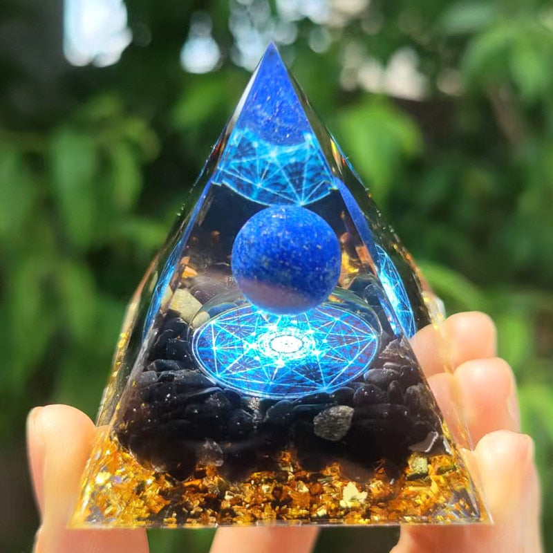 Pyramide Orgonite Crystale Pierre Naturelle