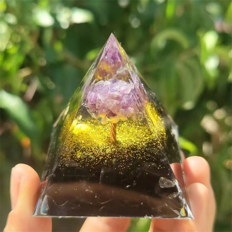 Pyramide Orgonite Crystale Pierre Naturelle