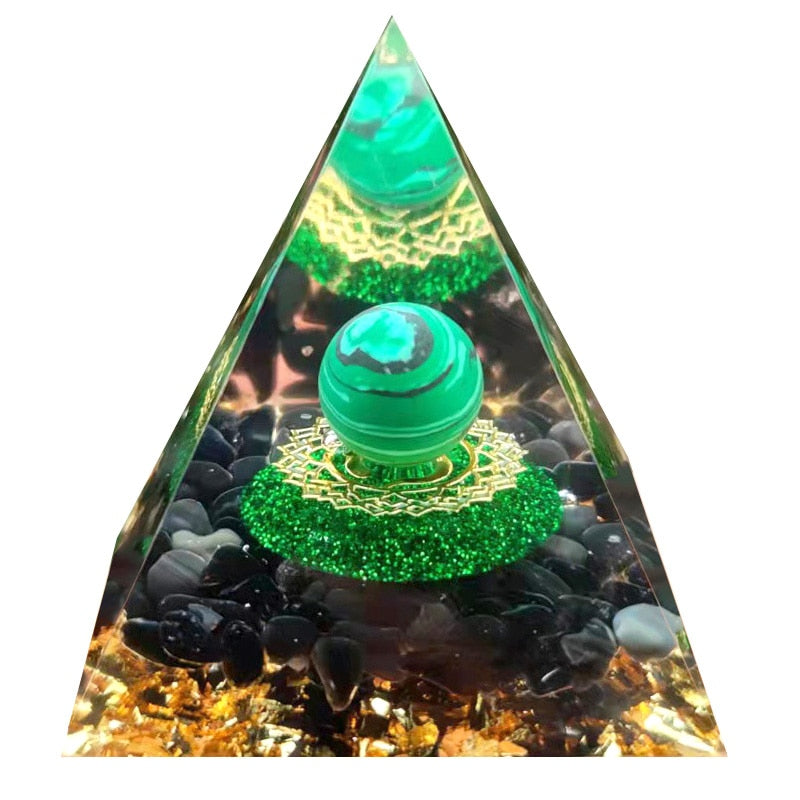Pyramide Orgonite Crystale Pierre Naturelle