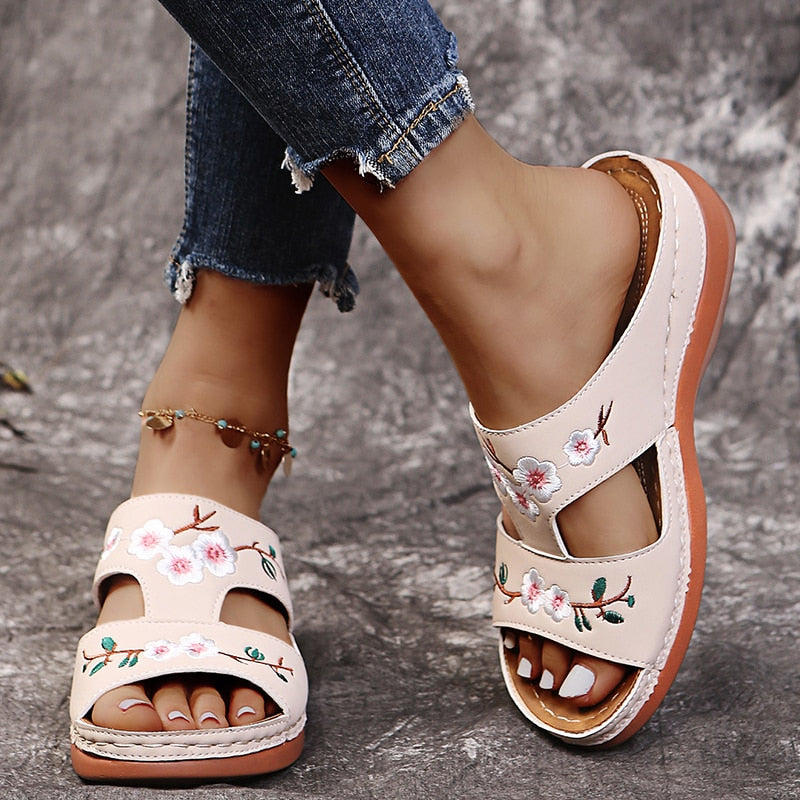 Sandales Fleurs Cuir
