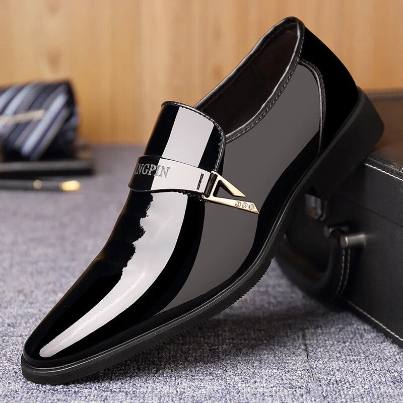 Chaussures Habillées en Cuir Verni pour Homme