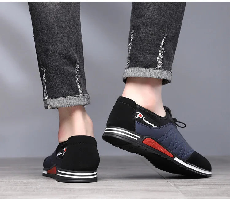 2023 New Men Casual Shoes Fashion Soft Soled Male Casual Driving Shoes Breathable Flat Lace-Up Soft Bottom Men Light Sneakers