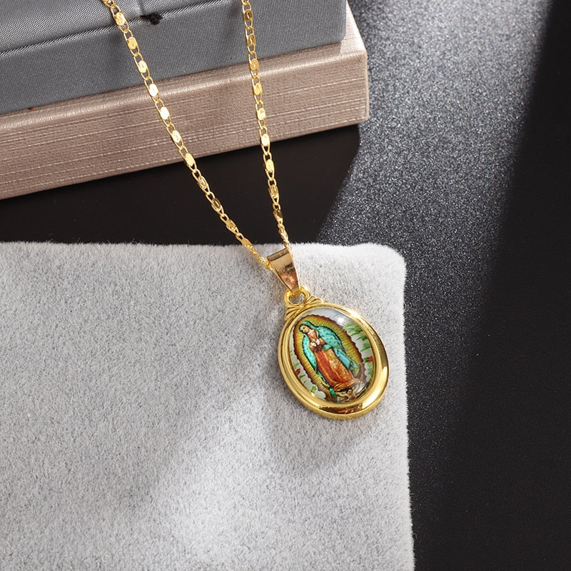 Woman Religious Vintage Style Guadalupe Catholic Church Virgin Mary Amulet Pendant Necklace Ornament
